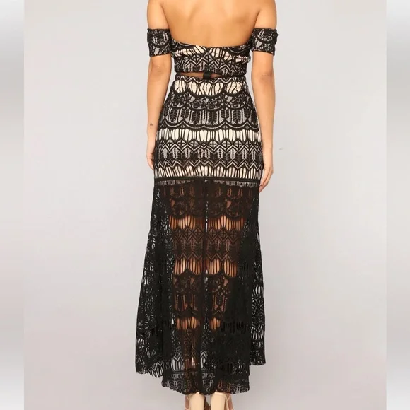 Fashion Nova Emilie black off the shoulder lace dress NWT - size M - Picture 5 of 8